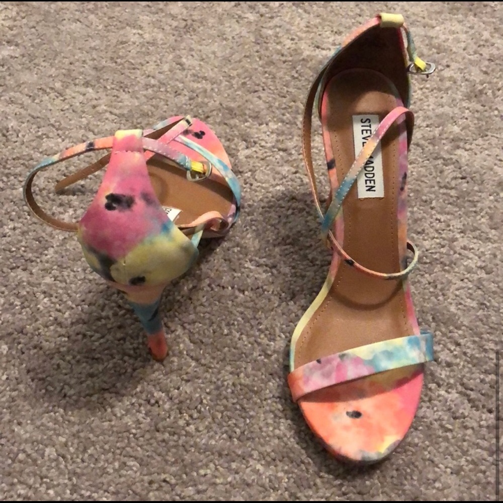 Multicolor High Heels - Picture 3 of 3